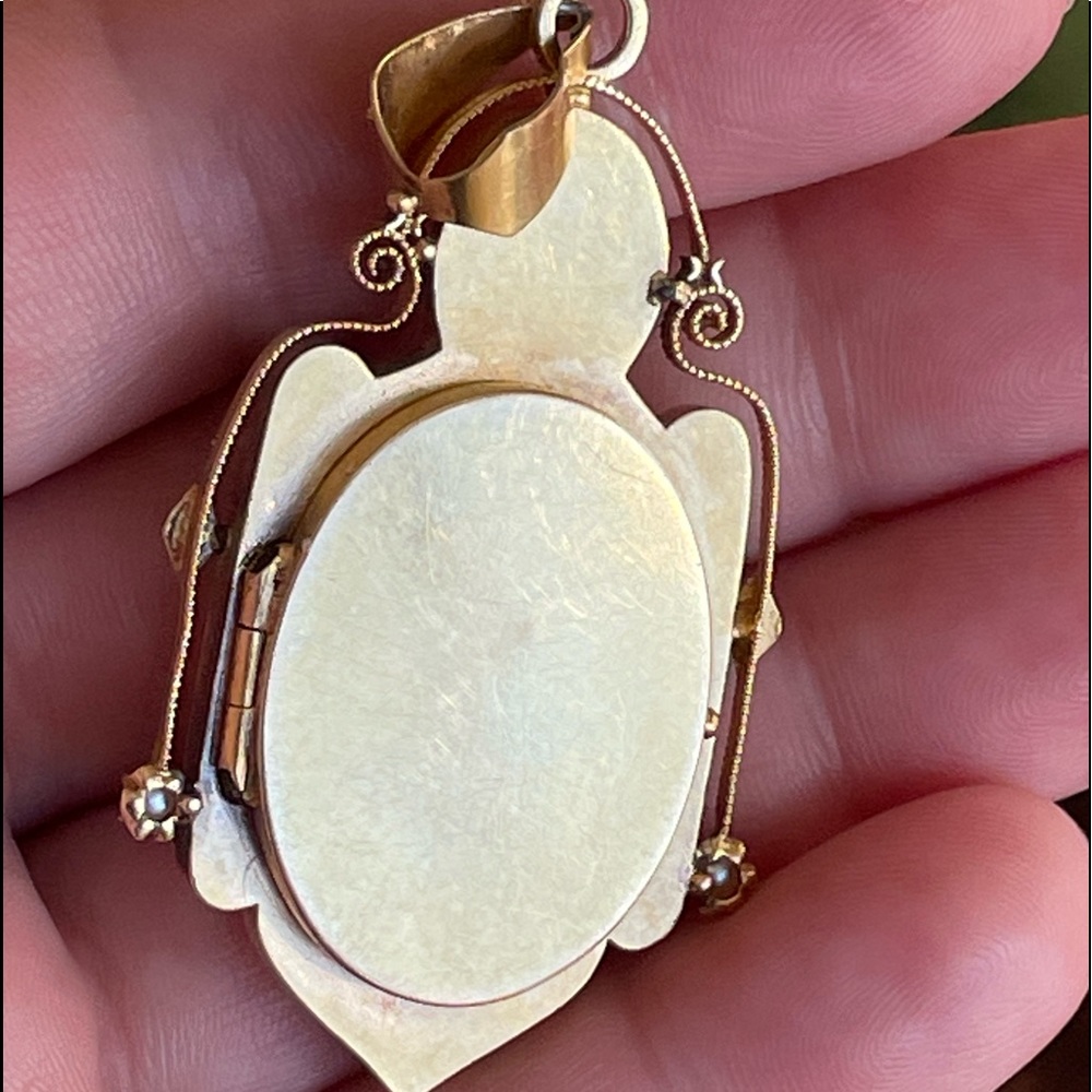 14k Antique Victorian Locket 15 grams - Picture 9 of 14